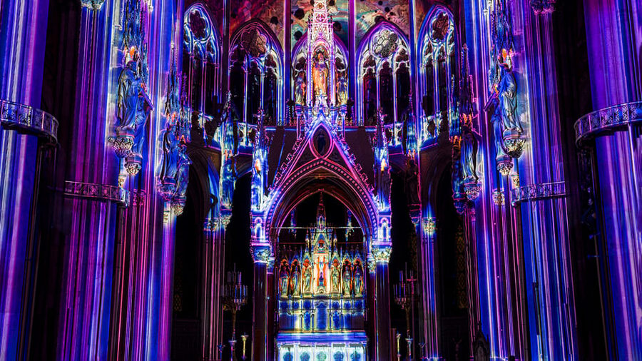 Vienna: Light of Creation Votive Church Immersive Light Show - Who should book Light of Creation?