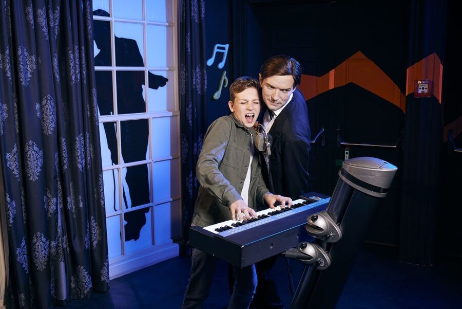 Vienna: Madame Tussauds Admission Ticket - Joining the celebrity scenes