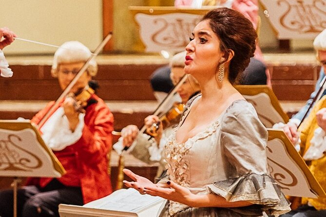 Vienna Mozart Concert in Historical Costumes at the Musikverein - Dress, comfort, and concert etiquette