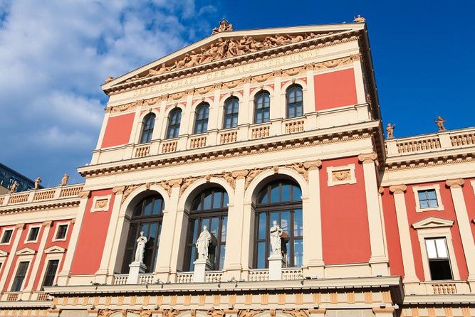 Vienna Mozart Concert in Historical Costumes at the Musikverein - Who will enjoy this evening most?