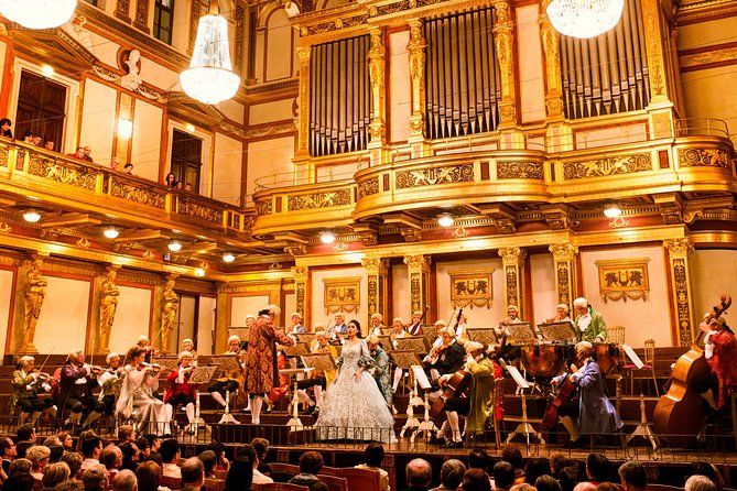 Vienna Mozart Concert in Historical Costumes at the Musikverein - Arriving at the Musikverein at 8:15 pm