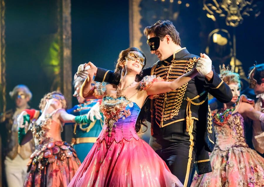 Vienna: Musical Tickets THE PHANTOM OF THE OPERA - Why this Phantom production works in Vienna