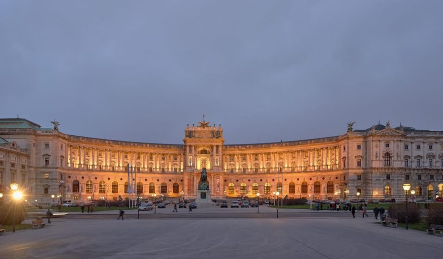 Vienna: New Hofburg Palace Audio-Guided Tour & Entry Ticket - What the palace rooms add