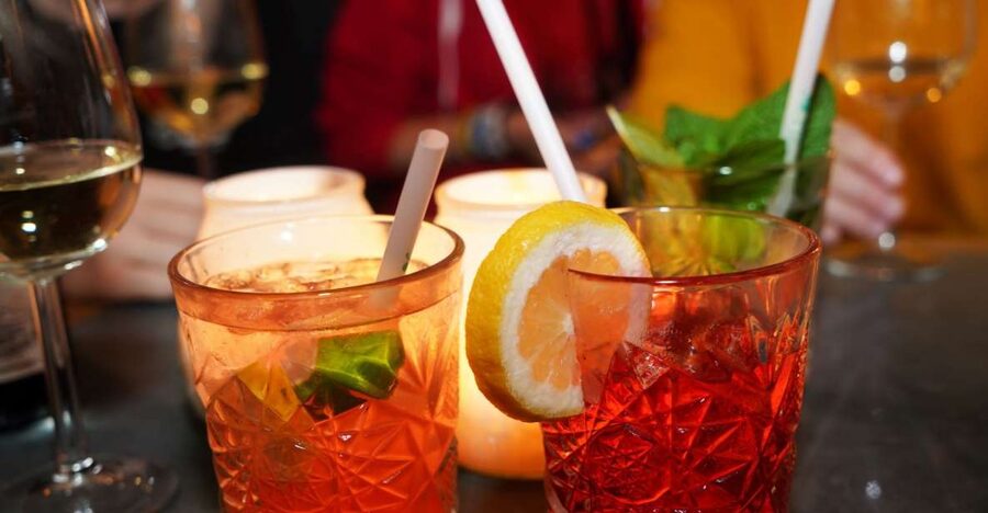 Vienna Nightlife: Food, Wine, Cocktails and Rooftop Bar Tour - What makes this Vienna night out different