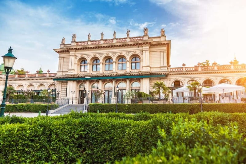 Vienna: Old Town Highlights Private or Group Walking Tour - Should you book the Vienna Old Town Highlights Tour?