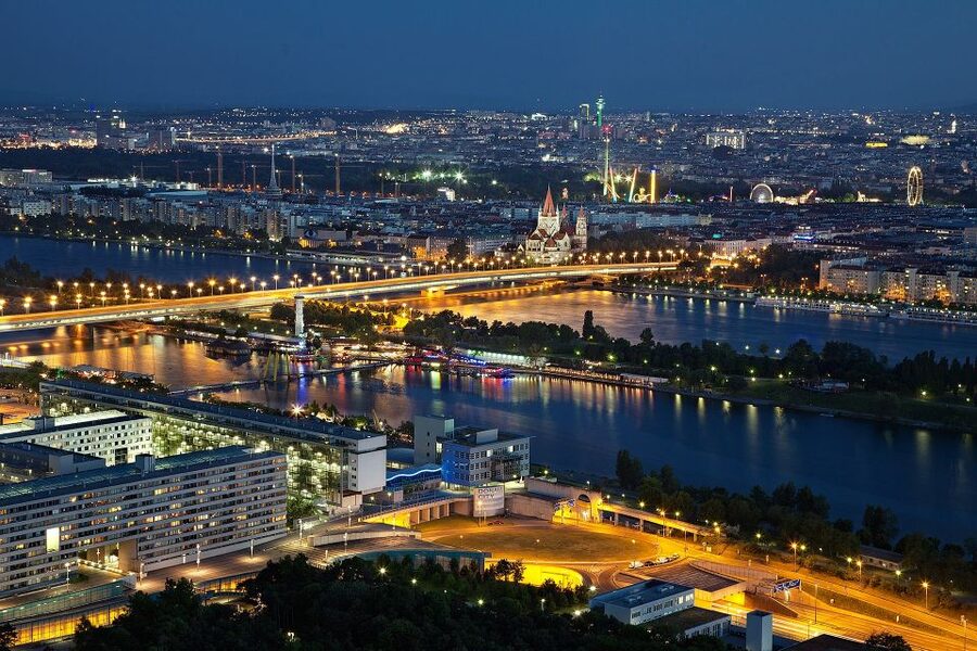 Vienna: Panoramic Night Tour by Bus - The State Opera and Karlsplatz