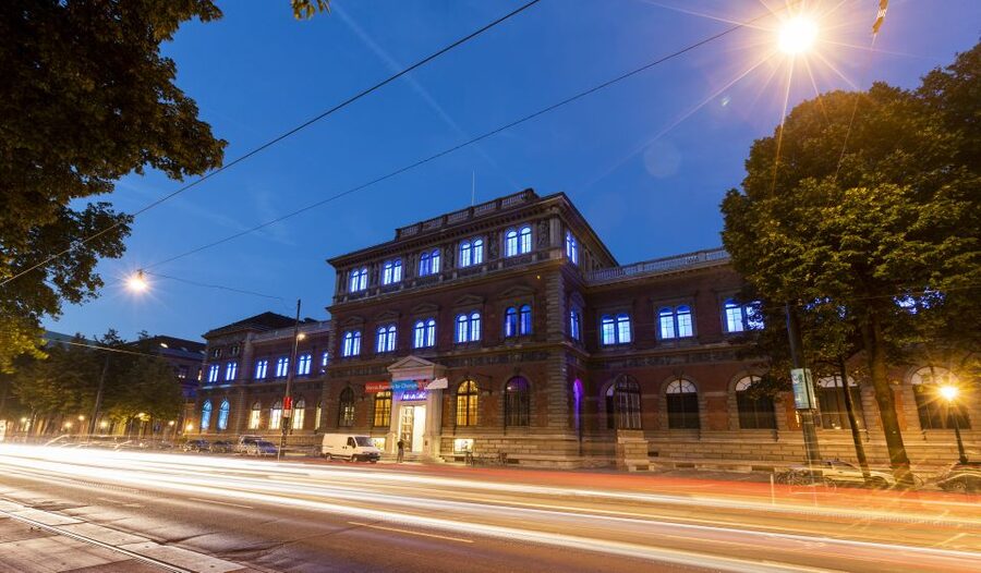 Vienna: Panoramic Night Tour by Bus - Parliament, Burgtheater, and City Hall