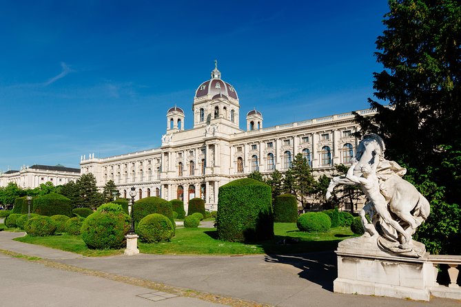 Vienna PASS Including Hop On Hop Off Bus Ticket - Art lovers should target Belvedere and the MuseumsQuartier