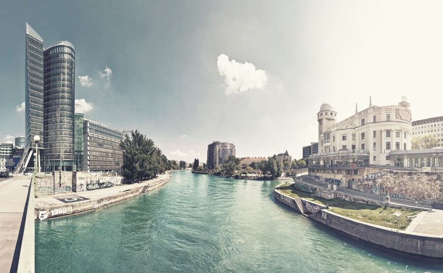 Vienna: Private 3-Hour City Highlights Van Tour - The Ringstrasse: Opera House, Parliament, and City Hall
