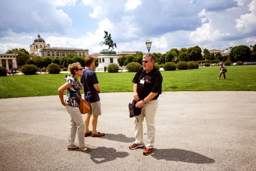 Vienna: Private Guided Walking Tour - The Hofburg, Heldenplatz, and Josefsplatz