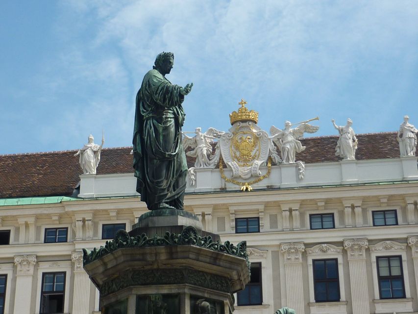 Vienna: Private Guided Walking Tour - Graben and Kohlmarkt, Vienna’s imperial showpiece