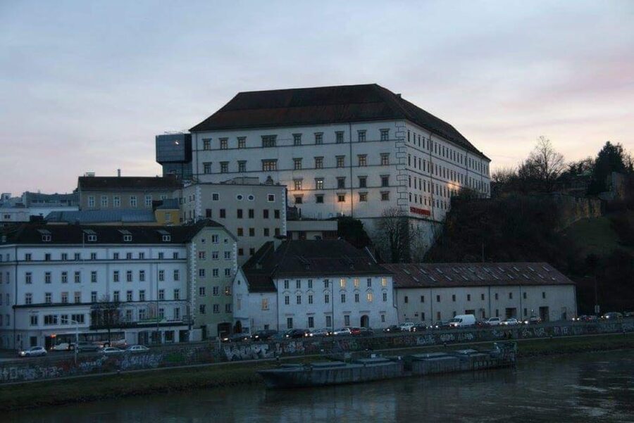 Vienna: Private tour Mauthausen and Linz - Key points to know before booking