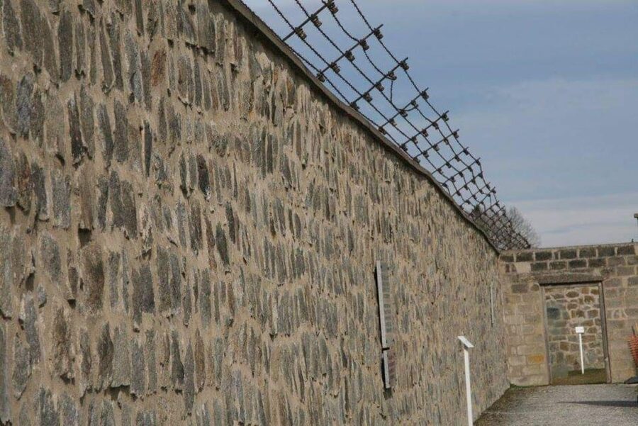 Vienna: Private tour Mauthausen and Linz - Mauthausen Memorial: a place for slow, respectful attention