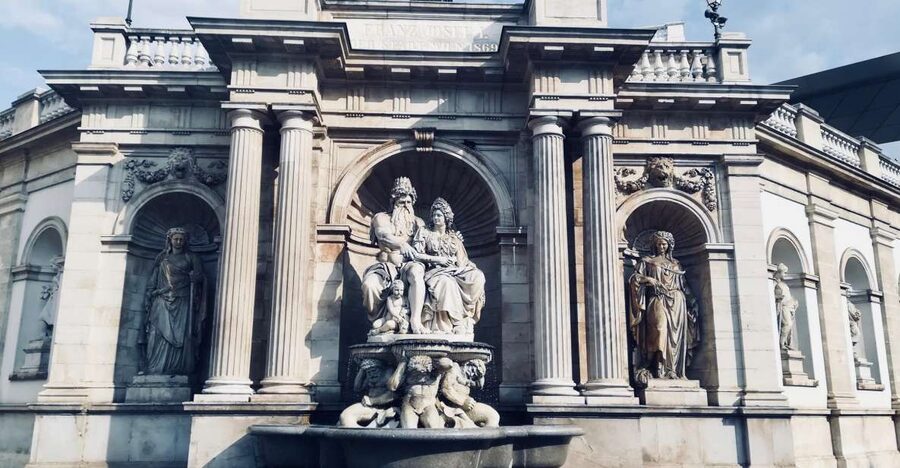Vienna: Private Walking Tour - Starting with Vienna’s long story