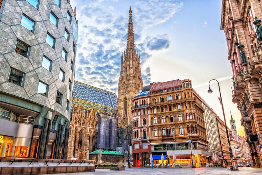 Vienna: Scavenger Hunt Self-Guided Tour - Votiv Church, City Hall, and the Burgtheater