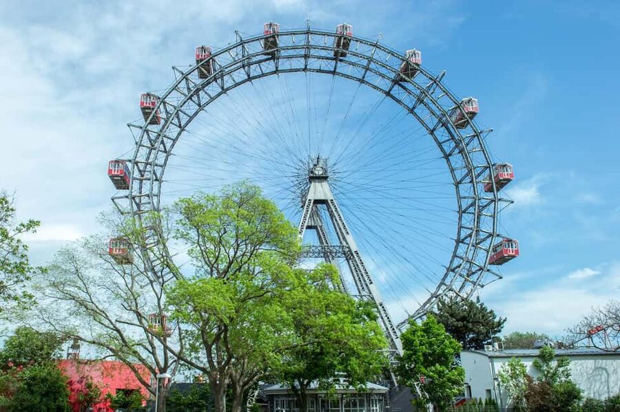 Vienna: Schönbrunn, Belvedere, Big Bus, Giant Wheel & Cruise - How the three pass levels compare