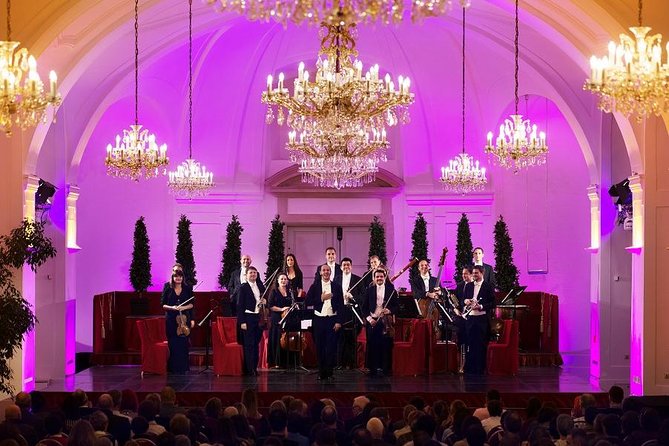 Vienna: Schönbrunn Palace Tour at 7 PM & Classical Concert - The gap before the 8:30 PM concert