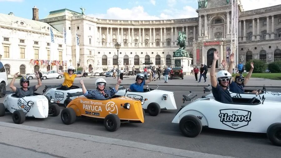 Vienna: Sightseeing Tour in Hotrod - Stadtpark and Vienna’s grand Ringstrasse