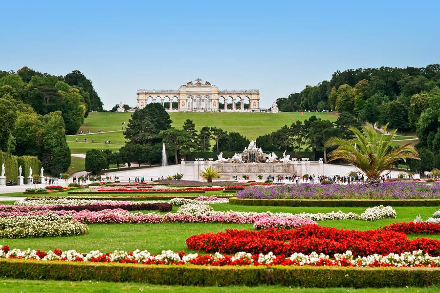 Vienna: Skip-the-Line Schönbrunn Palace and Gardens Tour - Moving through 22 imperial state rooms