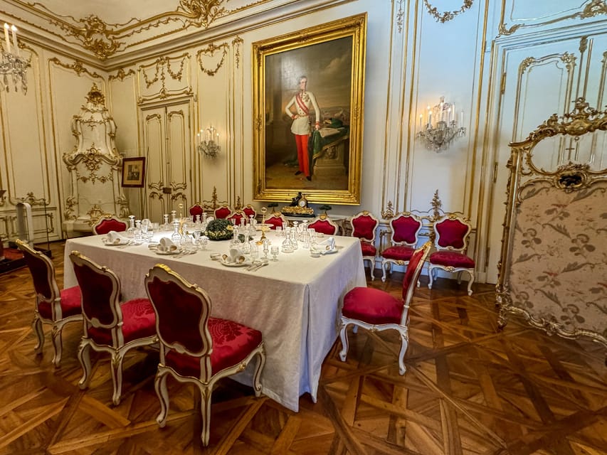 Vienna: Skip-the-Line Schönbrunn Palace and Gardens Tour - Walking from the palace to Schönbrunn Gardens