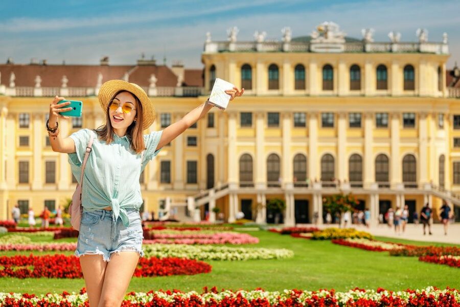Vienna: Skip-the-Line Schönbrunn Palace & Gardens Tour - Why the 22-room Schönbrunn route matters