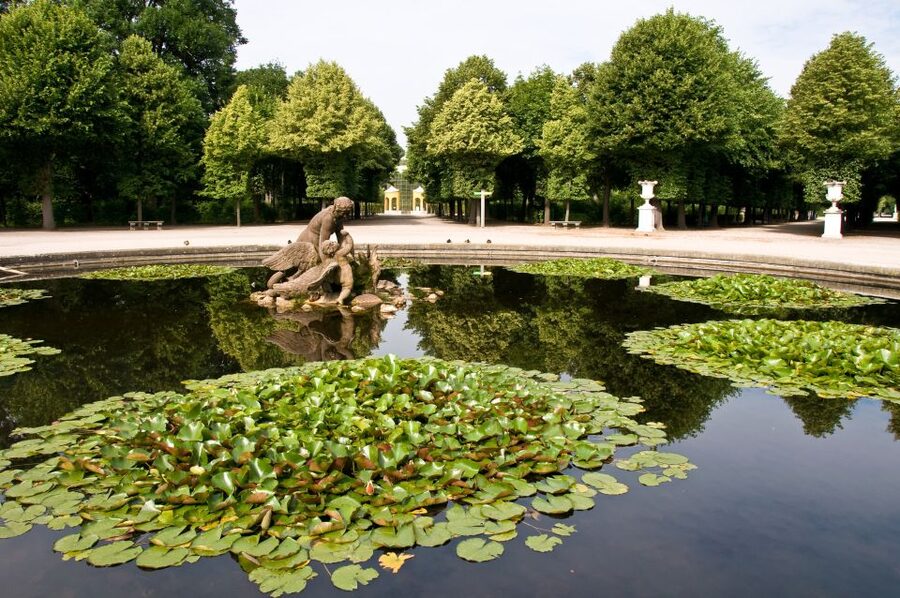 Vienna: Skip-the-Line Schonbrunn Palace Private Tour - Timing, meeting point, and transport choices
