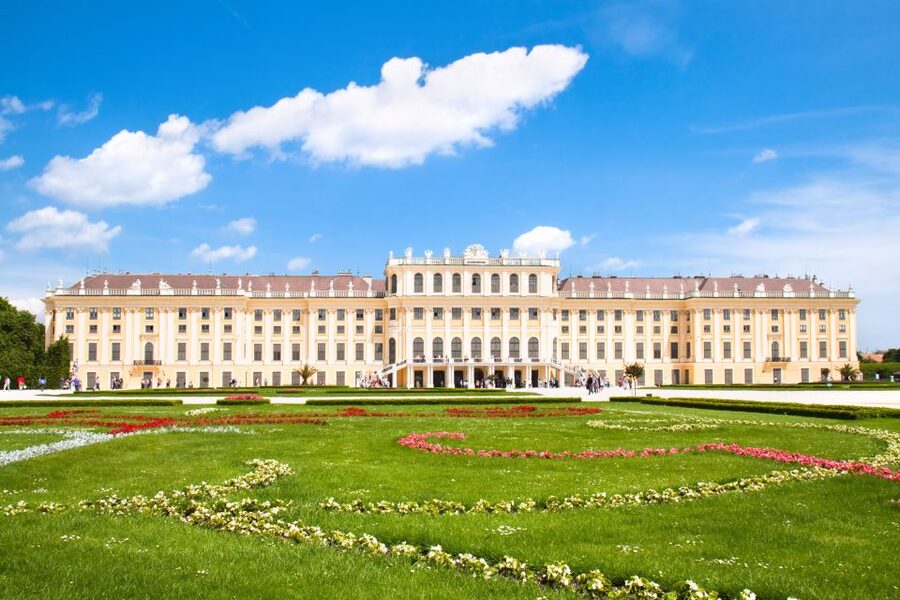 Vienna: Skip-the-Line Schonbrunn Palace Private Tour - Is $267 per person a fair price?