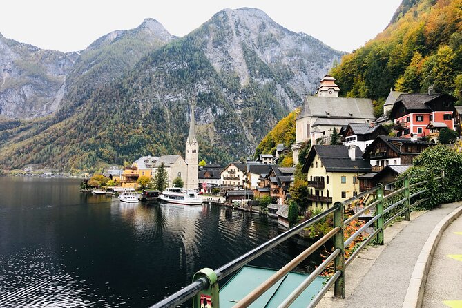 Vienna: small group tour Hallstatt with skywalk, boat, mine - Hallstatt in one long, full day from Vienna