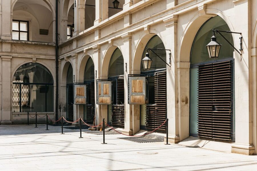 Vienna Spanish Riding School Guided Tour - Entering the Spanish Riding School at Michaelerplatz