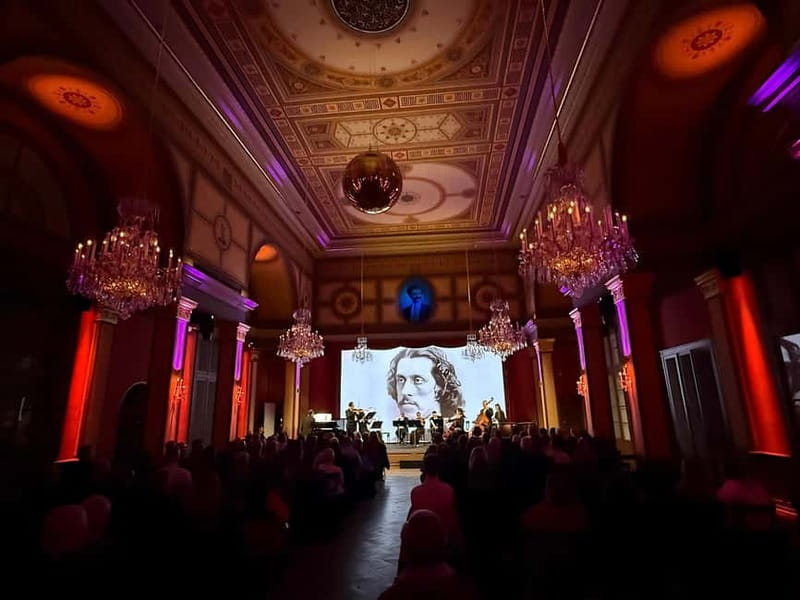 Vienna: Strauss Classical Concert with Soprano & Light Show - Arrive at 7:00 PM for the House of Strauss Museum