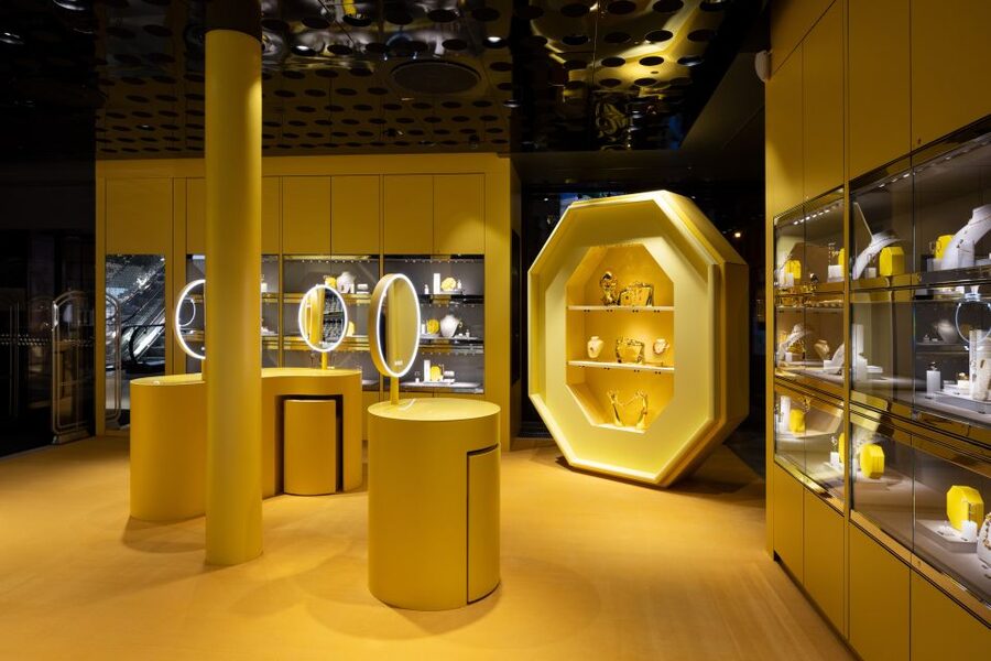 Vienna: Swarovski House Tour with Champagne and Gift - The first displays: light, color, and design