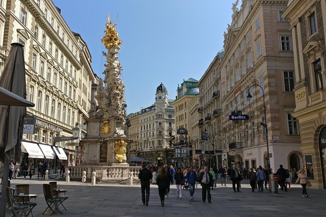 Vienna: The Great Plague Exploration Game - Stephansplatz and the Stock im Eisen tree