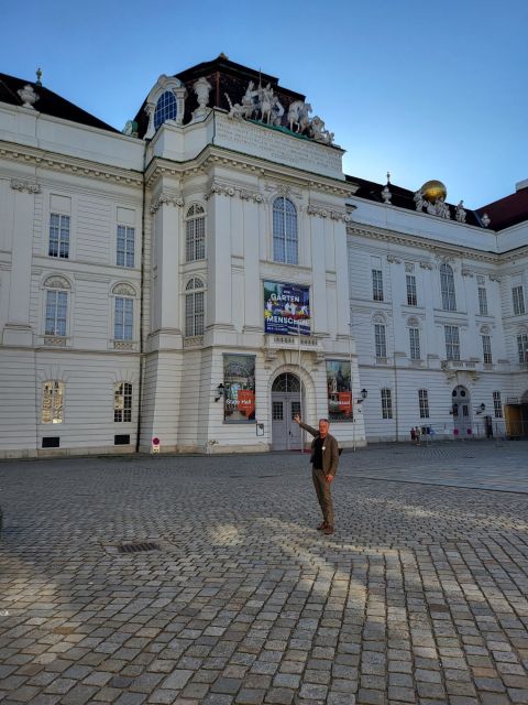 Vienna - the making of a Weltstadt - guided Citytour - Michaelerplatz and the Hofburg’s many roles