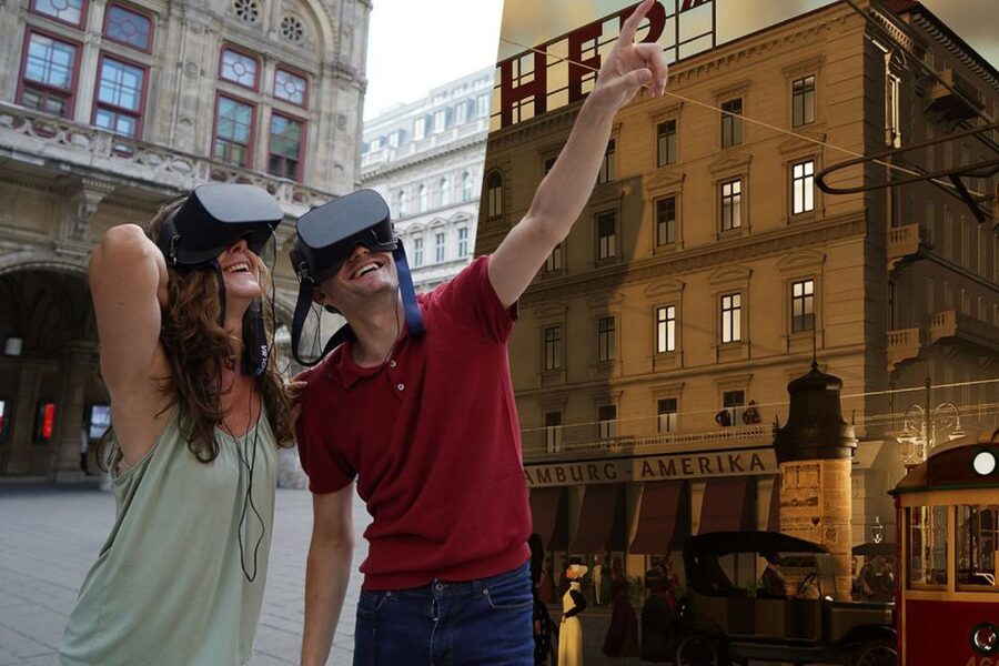 Vienna: Time Traveling Virtual Reality Sightseeing Tour - The 1683 Ottoman siege