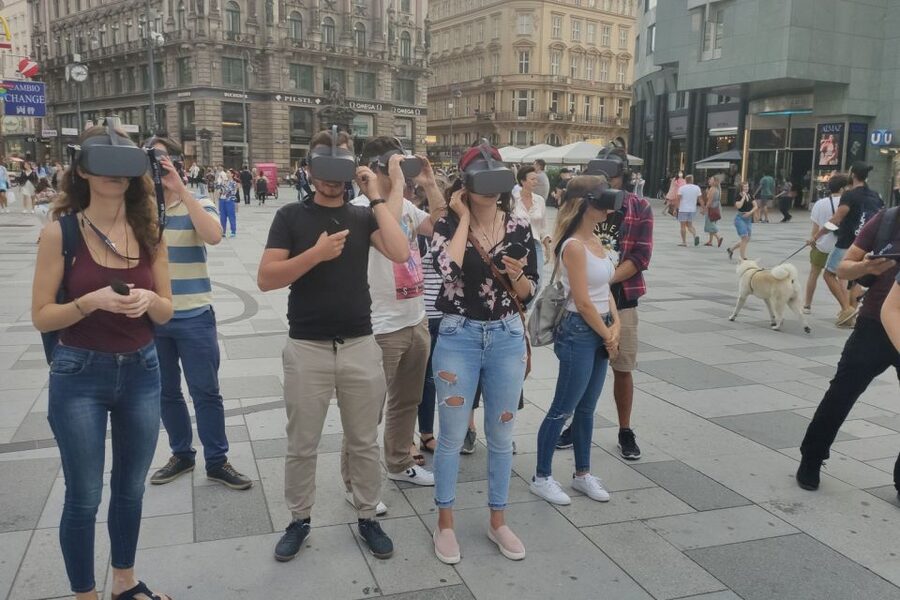 Vienna: Time Traveling Virtual Reality Sightseeing Tour - Weather, comfort, and who should book
