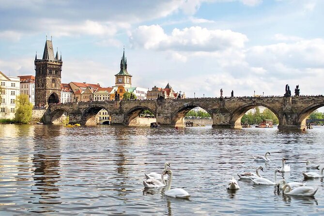 Vienna to Prague: Full-Day Private Tour with Guide and Transfers - Wenceslas Square, lunch, and time on your own