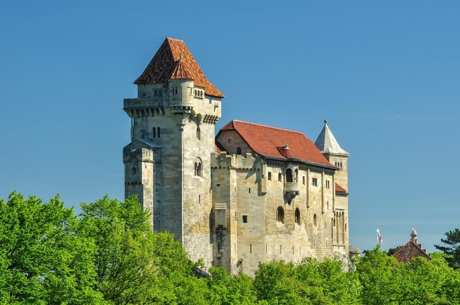 Vienna: Vienna Woods Tour with Underground Lake and Wine - From Vienna to Lichtenstein Castle in about 30 minutes