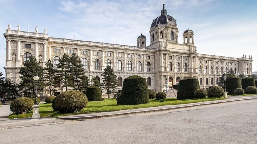 Vienna: Walking Tour of the Historic Ringstrasse - Why Vienna Built the Ringstrasse