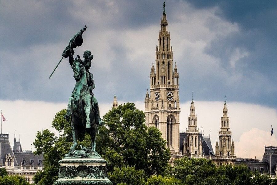 Vienna: Walking Tour of the Historic Ringstrasse - Finishing Beside the Vienna Opera House