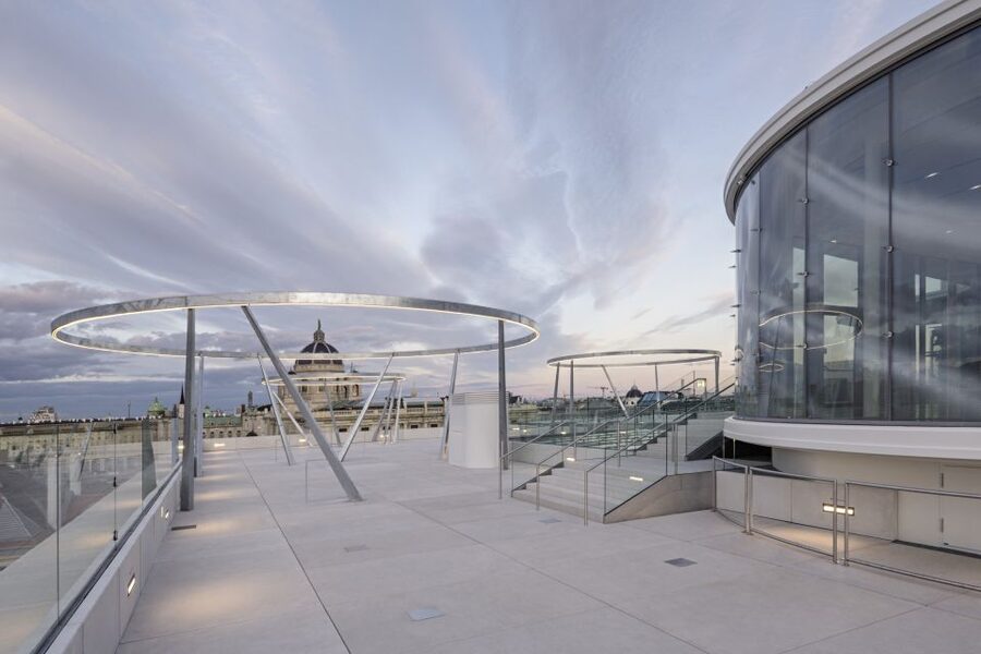 Vienna: Walking Tour of the MuseumsQuartier with Guide - The mumok façade and its unusual sound