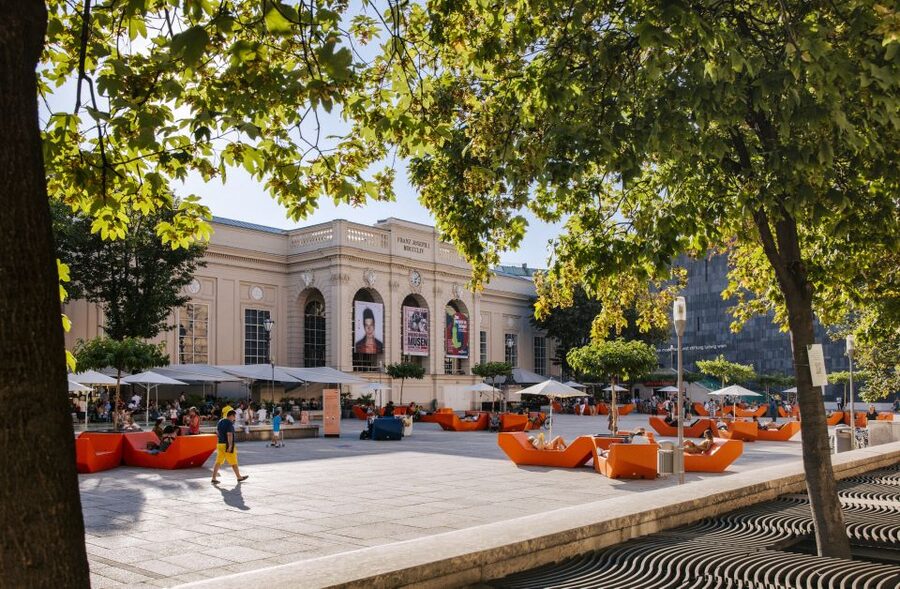 Vienna: Walking Tour of the MuseumsQuartier with Guide - A short walk with useful context