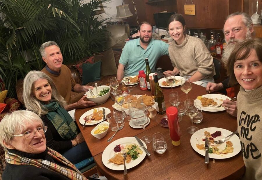 Vienna: Wiener Schnitzel and Strudel Cooking Class - What the three-hour class feels like
