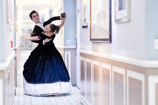 Viennese Waltz Workshop - The first steps: posture, rhythm, and ballroom manners