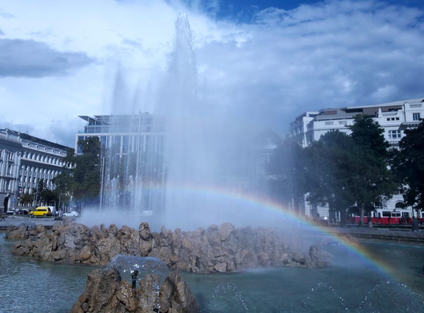 Wien: Tours with locals by public transport & walking - Is $56 a fair price?