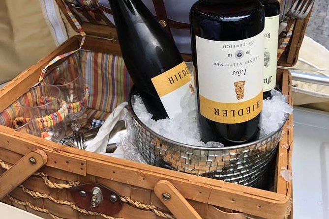 Wine & Vienna - the most popluar VIP Tour in Vienna - Weather, Clothing, and Comfort